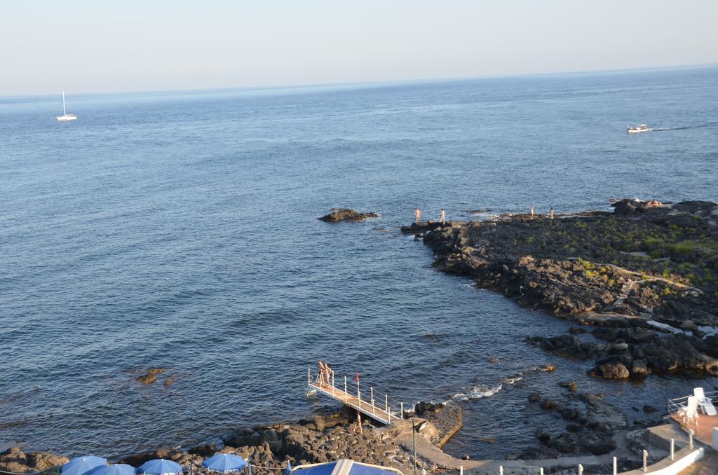 Kalos Hotel Giardini Naxos Esterno foto