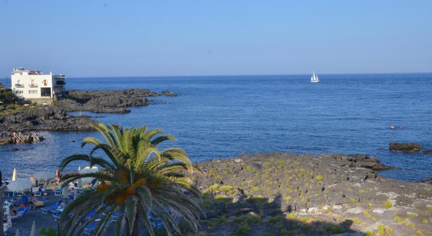Kalos Hotel Giardini Naxos Esterno foto