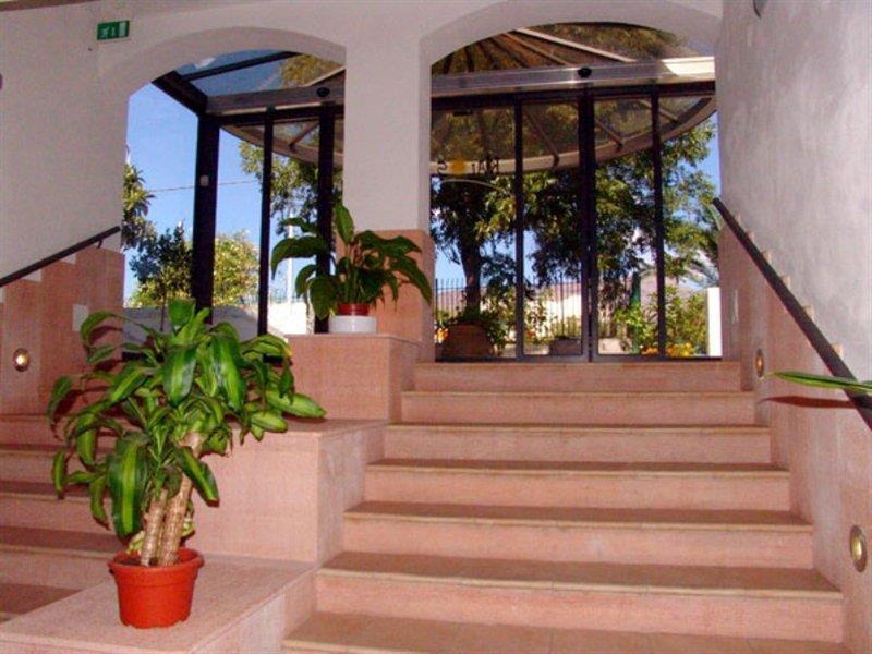 Kalos Hotel Giardini Naxos Esterno foto