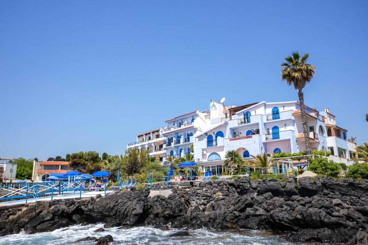 Kalos Hotel Giardini Naxos Esterno foto
