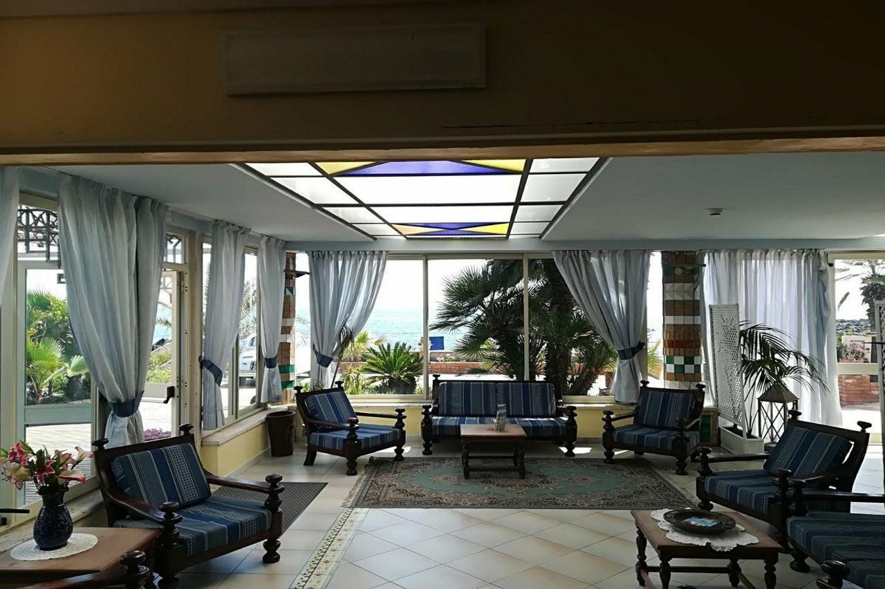 Kalos Hotel Giardini Naxos Esterno foto