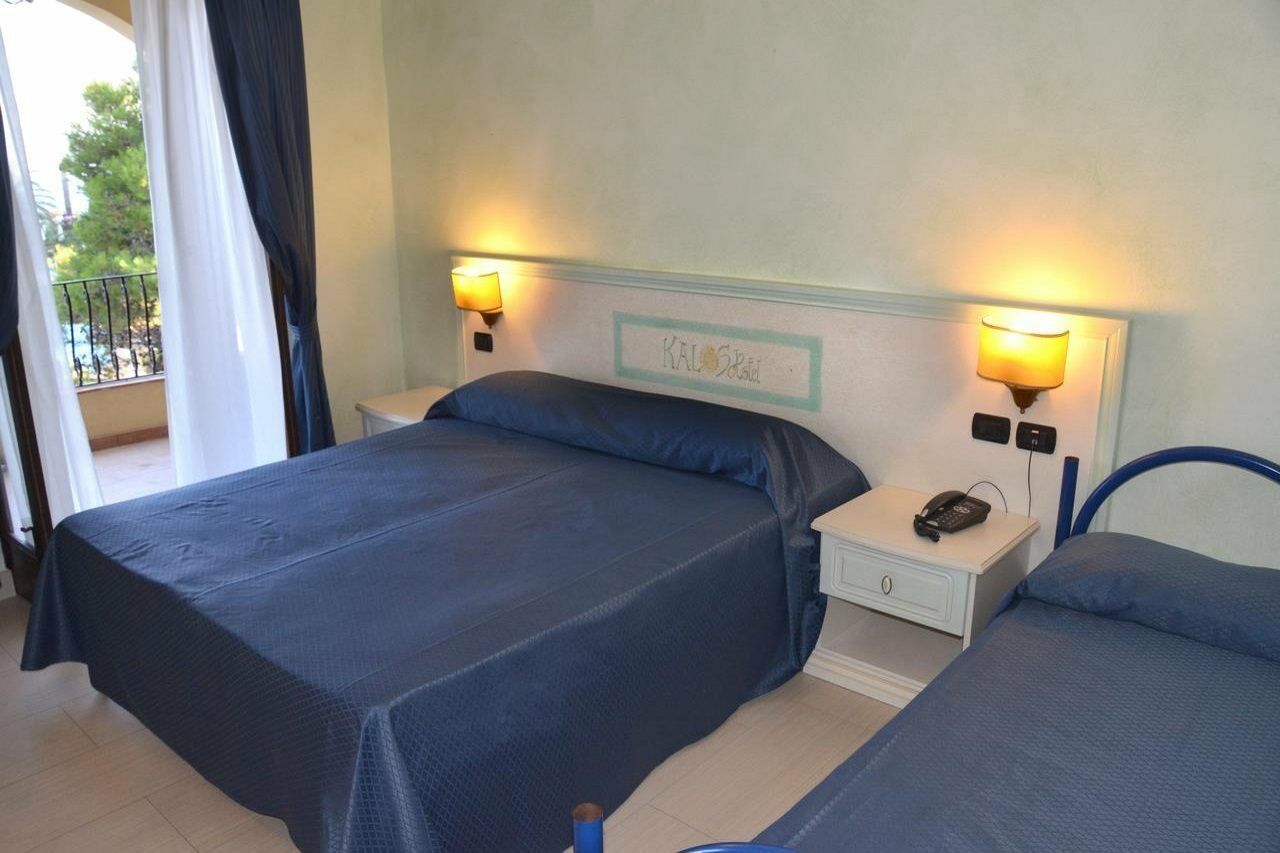 Kalos Hotel Giardini Naxos Esterno foto