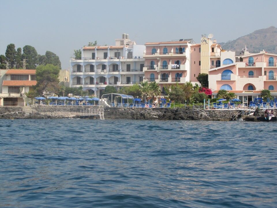 Kalos Hotel Giardini Naxos Esterno foto